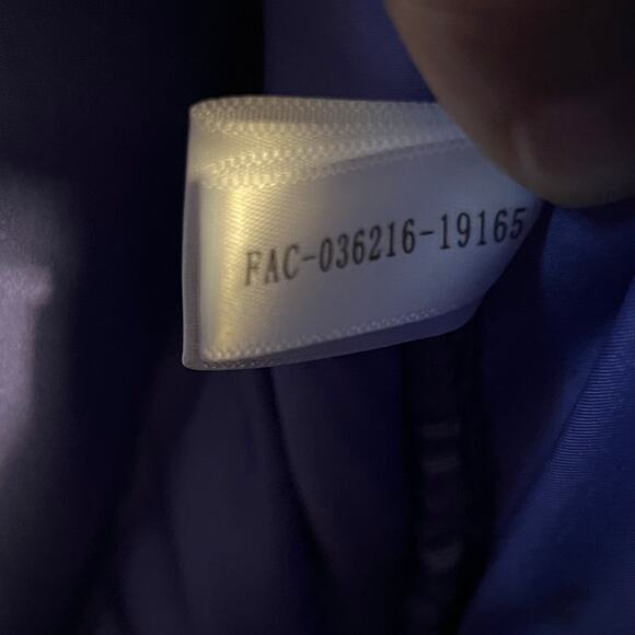 Disney Aulani Loungefly Crossbody Bag Sequin Mickey Shave Ice Exclusive Purple - Picture 9 of 10